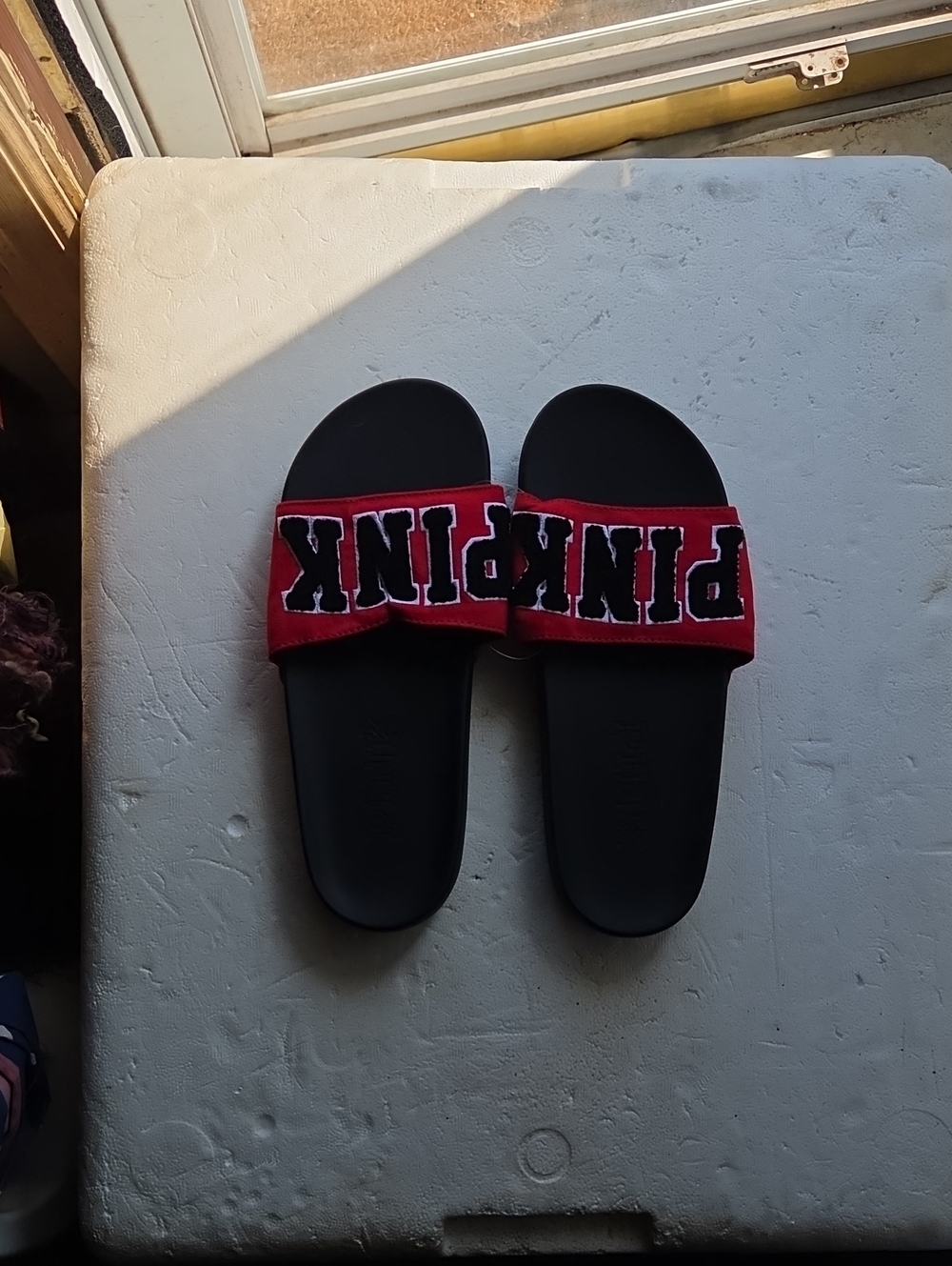 PINK Victoria's Secret Black Slide Sandals with Red Strap Size Med New